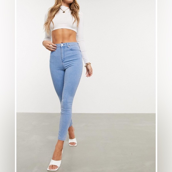 NWT ASOS DESIGN Hourglass 'Lift and Contour' high rise skinny jeans - Picture 2 of 6
